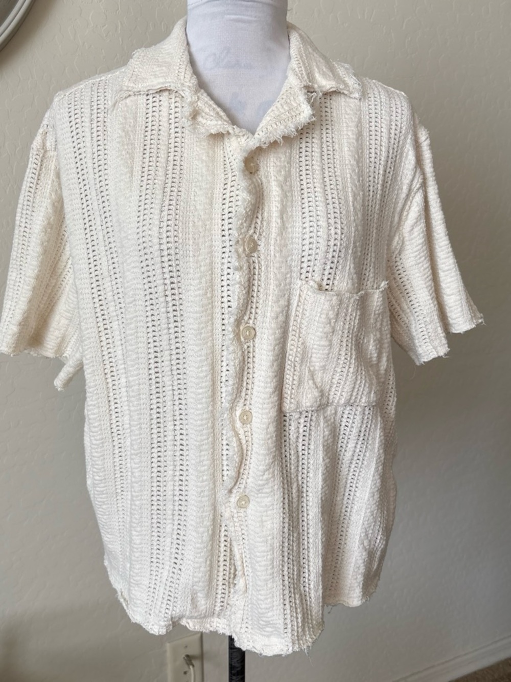 Zara women’s cream cotton shirt boho style short sleeve. L